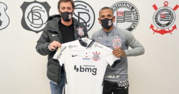 Corinthians anuncia contratação do meia Otero