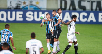 Diego Souza perde pênalti, e Grêmio e Corinthians empatam sem gols