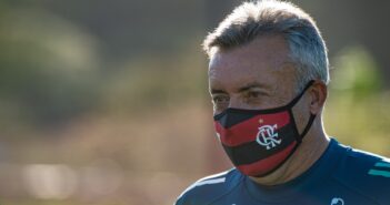 Flamengo visita o Atlético-GO para voltar a vencer