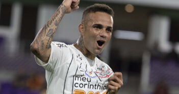 Luan salva o Corinthians de derrota para o Fortaleza na Arena