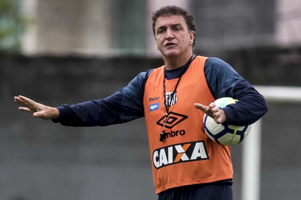 Santos contrata o técnico Cuca para substituir Jesualdo Ferreira
