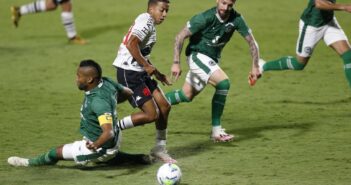 Vinícius testa positivo para a Covid-19 e desfalca Vasco no clássico com o Fluminense