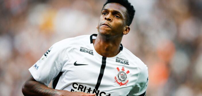 Corinthians consegue efeito suspensivo, e Jô está liberado para atuar contra o Sport