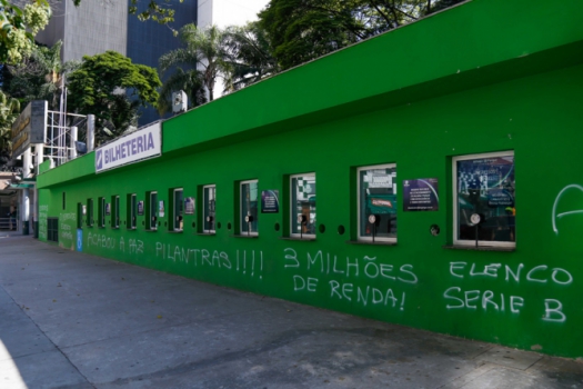 Muro do Allianz Parque pichado Palmeiras
