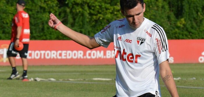 Pablo treina novamente no São Paulo e deverá reforçar o time contra o River