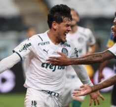 Palmeiras vence Grêmio com um a menos e larga na frente pela Copa do Brasil
