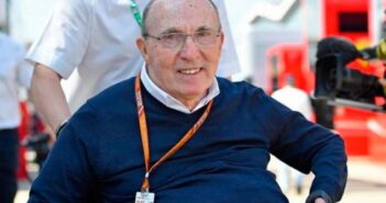 Frank Williams, ex-chefe da equipe Williams de F1 - Imagem: Divulgação
